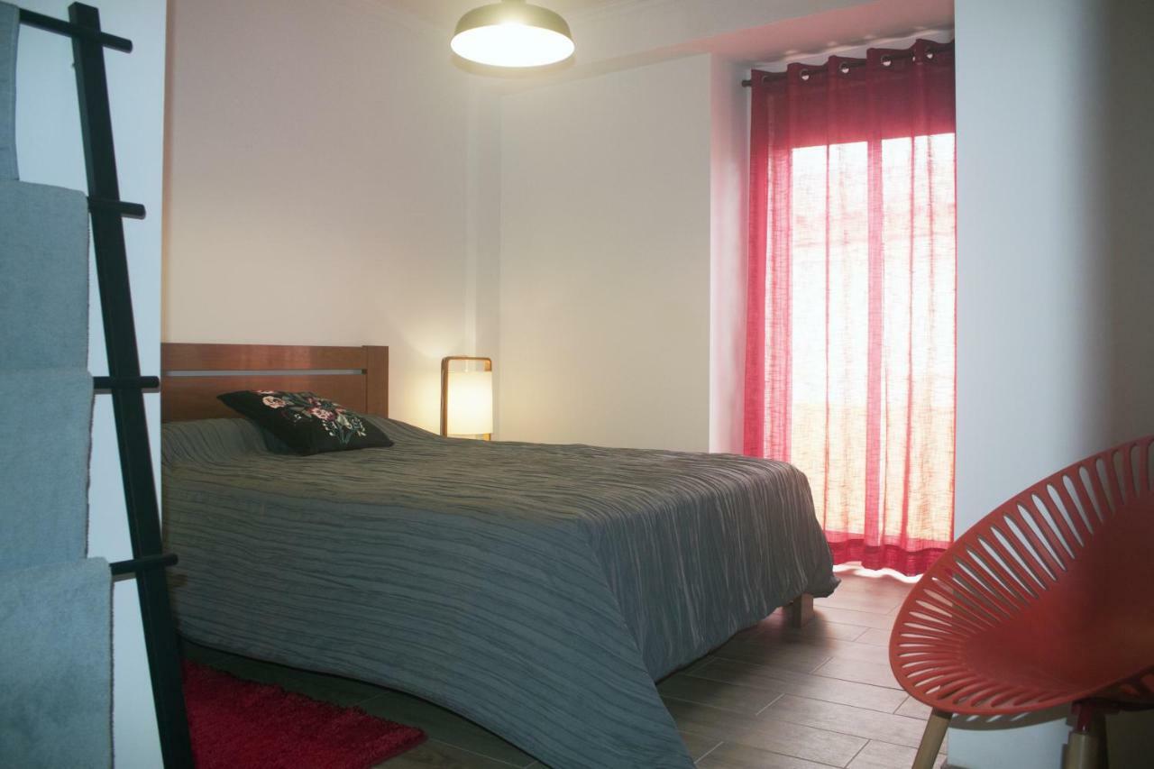 Friendly Peniche Apartment Extérieur photo